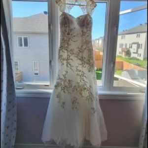 NWT Satin lace Trumpet Wedding gown